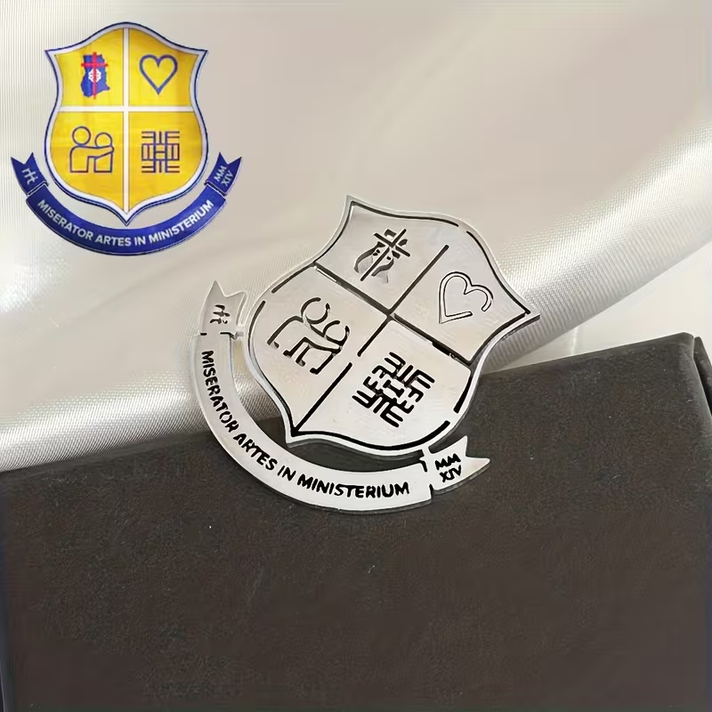 Custom Logo Brooch Simple Crea - огляд і ціна Men Accessories Logo