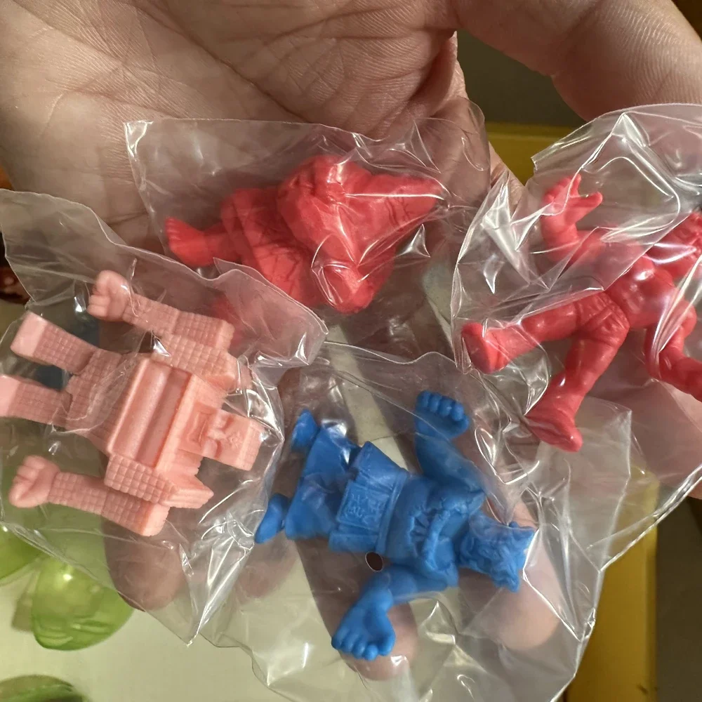 Gacha Capsule Toys Japan Anime - огляд і ціна Men Accessories Collection