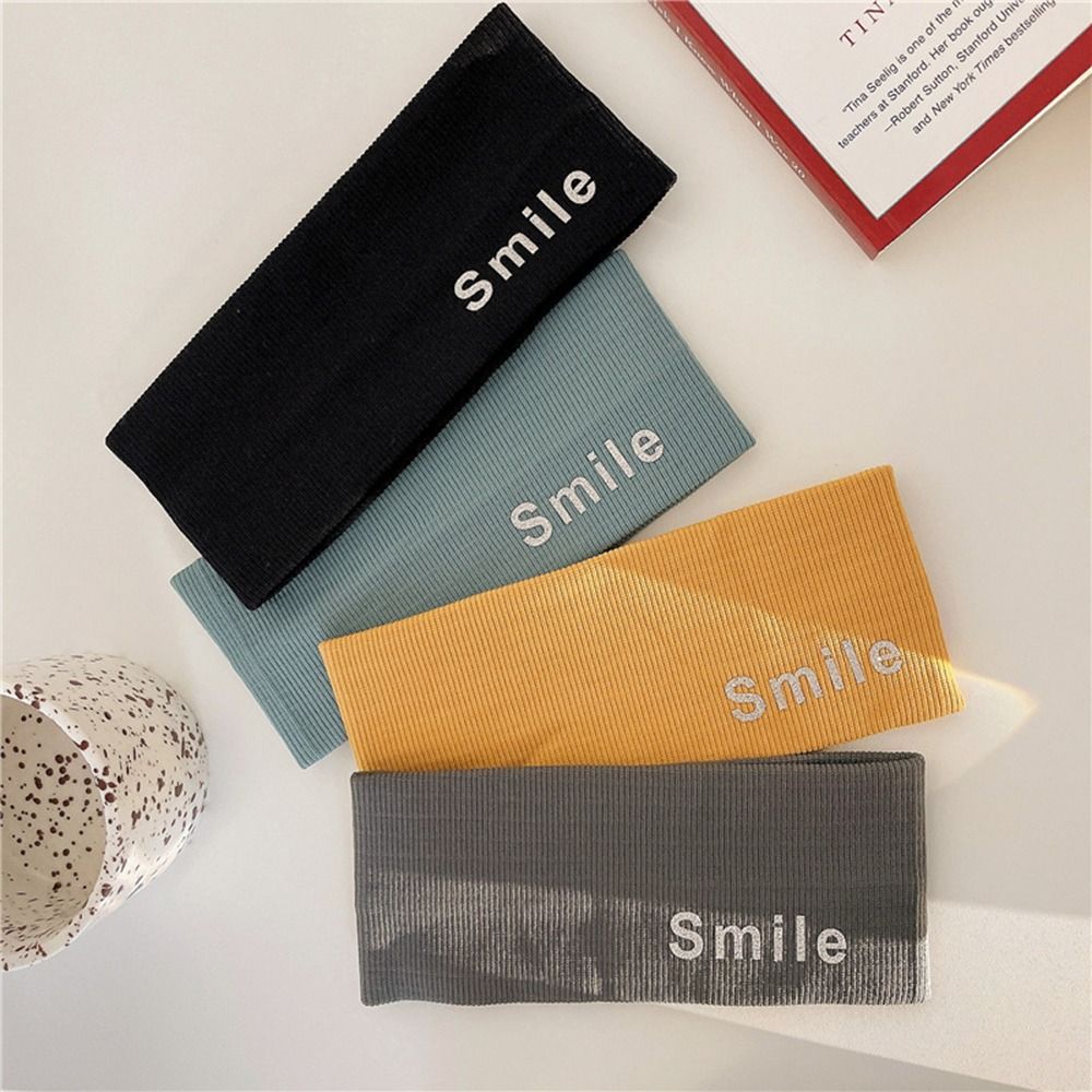 Absorbing Letter Smile Printin - огляд і ціна Men'S Yoga Accessories