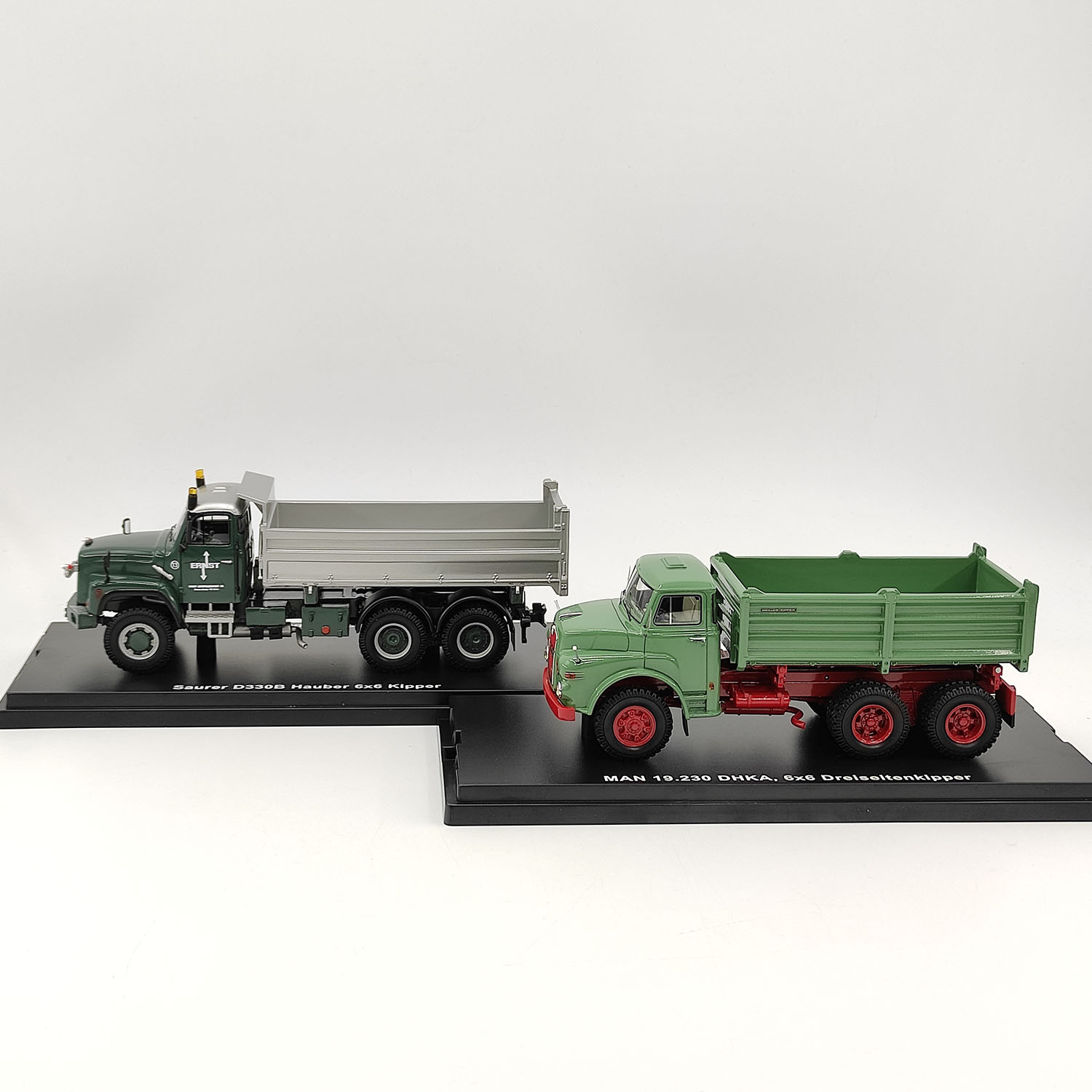 Golden Oldies 1:50 Scale Saure - огляд і ціна Men Accessories Collection