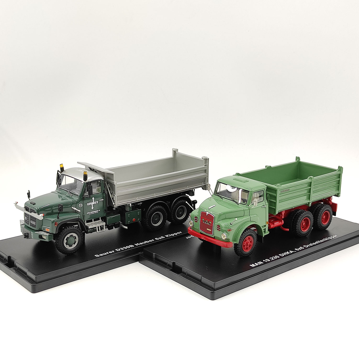 Golden Oldies 1:50 Scale Saure - огляд і ціна Men Accessories Collection