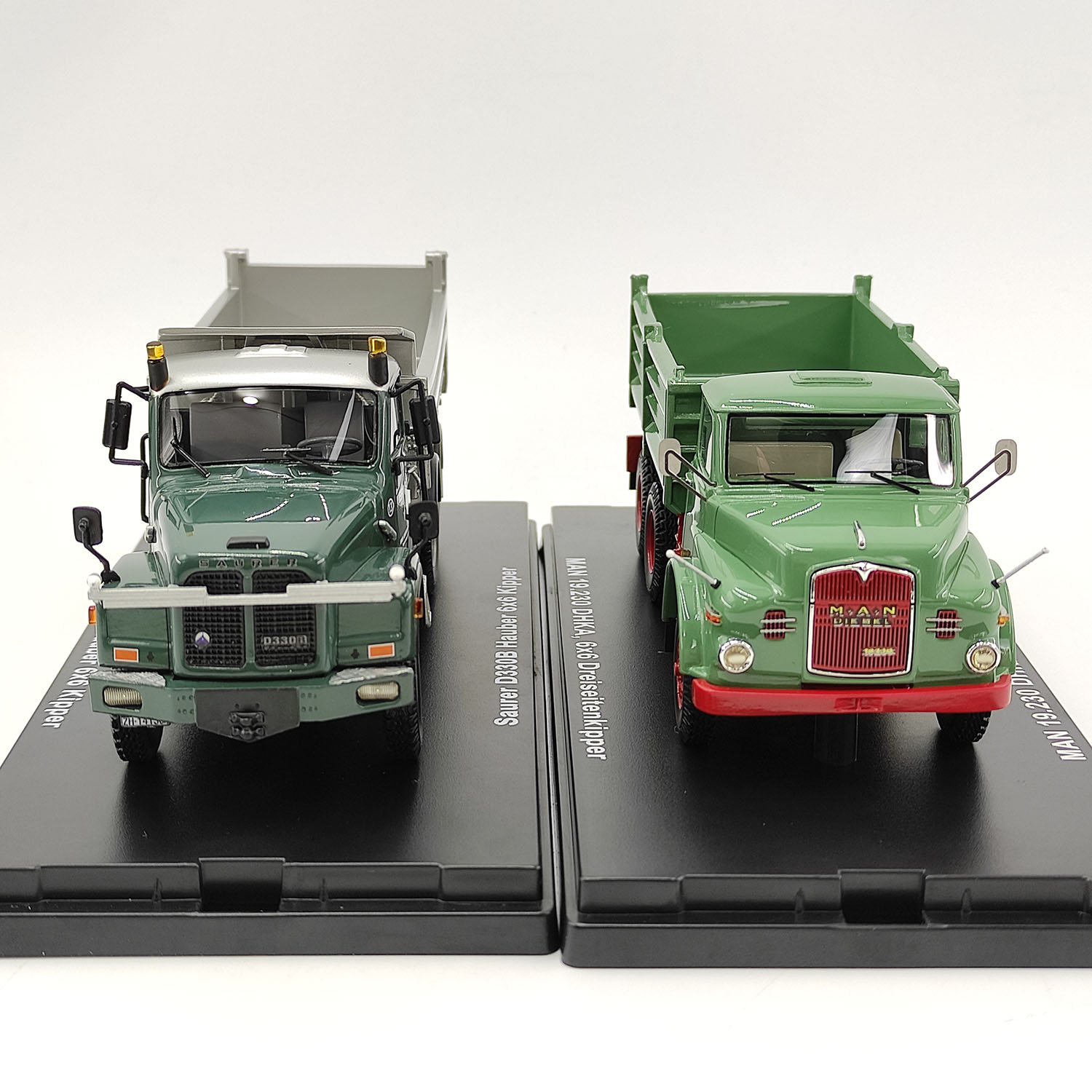 Golden Oldies 1:50 Scale Saure - огляд і ціна Men Accessories Collection